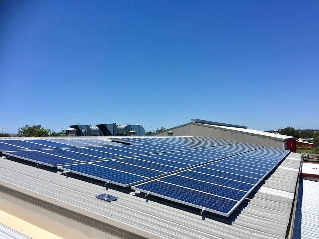 how uk businesses cut costs with solar